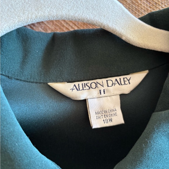 Allison Daley - Picture 2 of 2